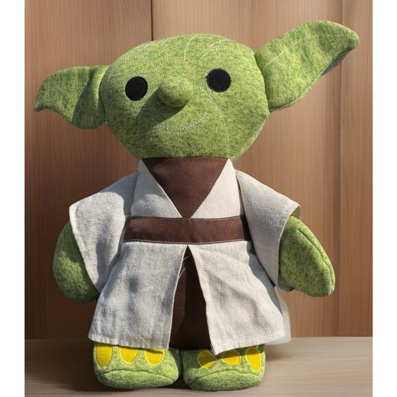DISNEY PARKS - STAR WARS GALAXY’S EDGE YODA PLUSH KNIT 9 IN w/ JEDI ROBE NEW TAG - Picture 1 of 4